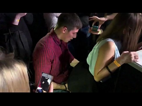 ❤️ פאַקטיש געשלעכט אין אַ רוסיש נייטקלאַב. 18-יאָר-אַלט רוסיש מיידל אין די אַנוס און וואַגינע פאַקט אין אַ נייטקלאַב ❤ נאָר פּאָרן ביי אונדז yi.pornjk.ru